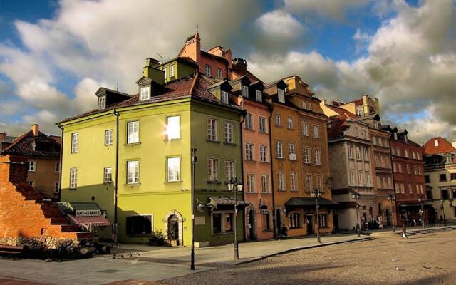Отель Castle Square Apartment Польша, Варшава - отзывы, цены и фото номеров - забронировать отель Castle Square Apartment онлайн вид на фасад