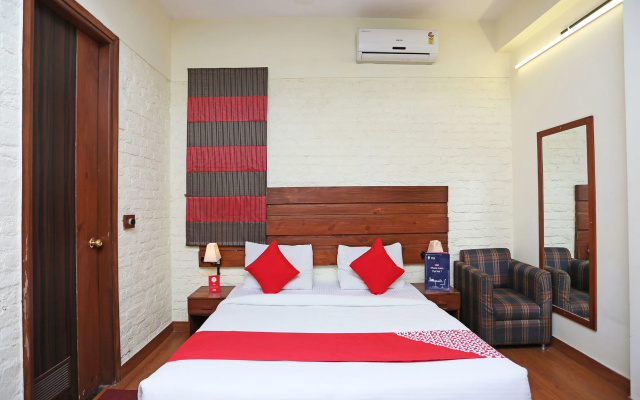 FabHotel The Townhouse