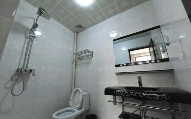 Go Your Own Way Hostel