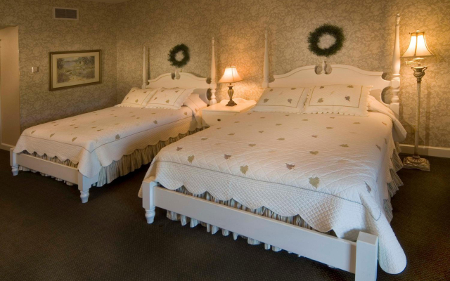 Carlisle Inn Sugarcreek