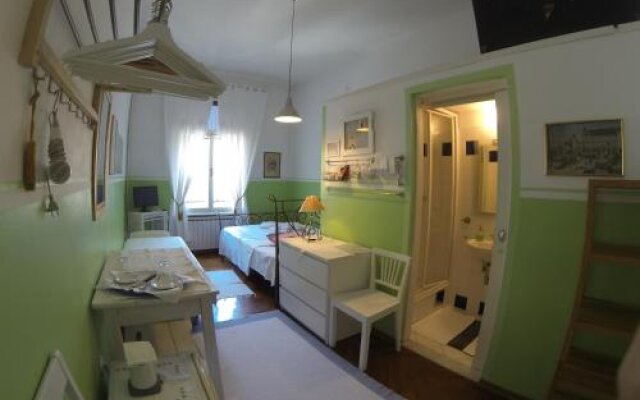 Guest House Ilicki Plac in Zagreb, Croatia from 119$, photos, reviews - zenhotels.com guestroom