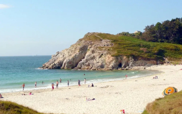 Holiday Home in Plouarzel Near Sandy Cove