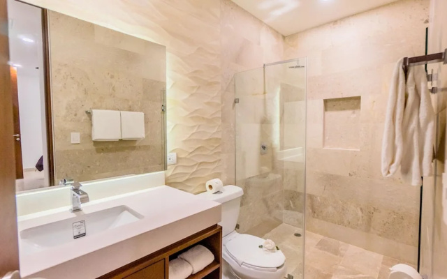 Cruz del Mar Condo
