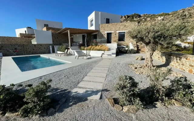 Villa Andalusia With 4 Bedrooms and 3 5 Bathrooms
