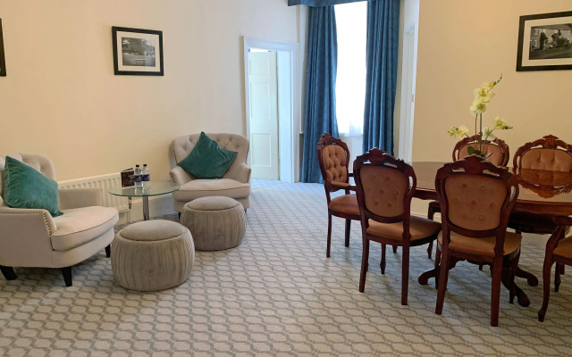 Avisford Park Hotel