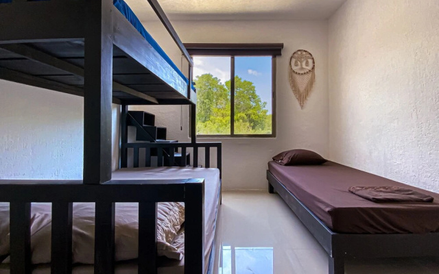 Villa Espacioyocte With Pool in Playa del Carmen for 16 People
