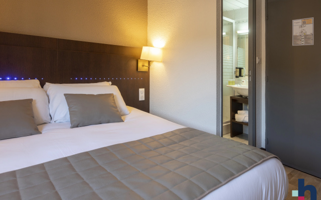 Hôtel Croix des Bretons Lourdes Pyrénées