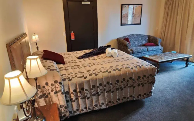 Gateway  Motor Inn