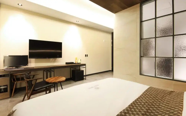Busan Jeonggwan RAUM