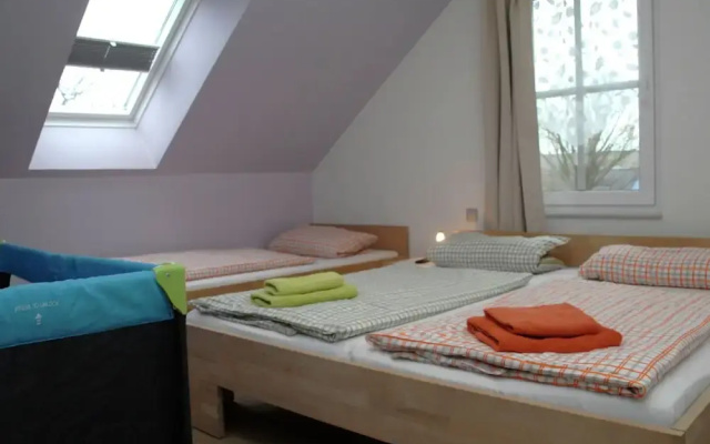 Lovely Apartment in Pepelow near Sea