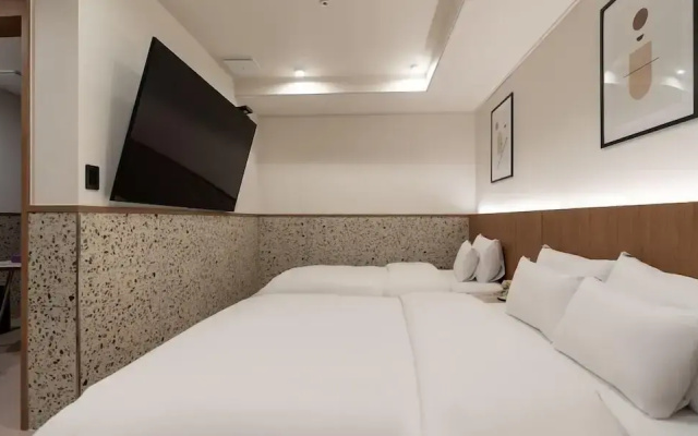 Jecheon Hound Hotel