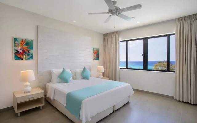 Beach View 208 by Altman