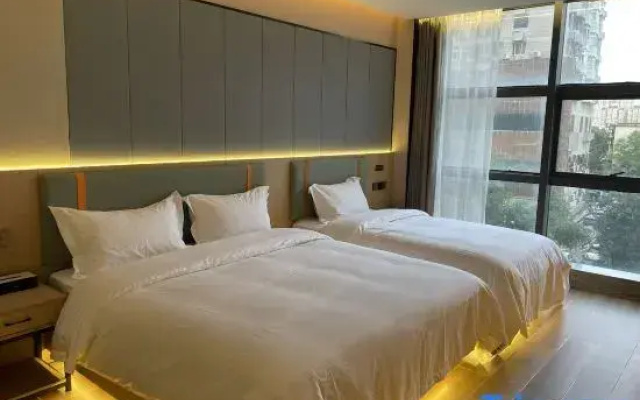 HuanCheng Hotel（(Shenzhen Dongmen Old Street MixC Store)）