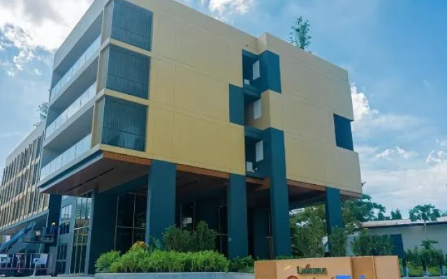 Brand New Premium Beachfront Apartments Laguna