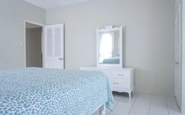 Mira Bay Apartments