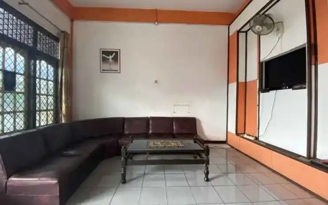 Oyo 3455 Ceten Residence