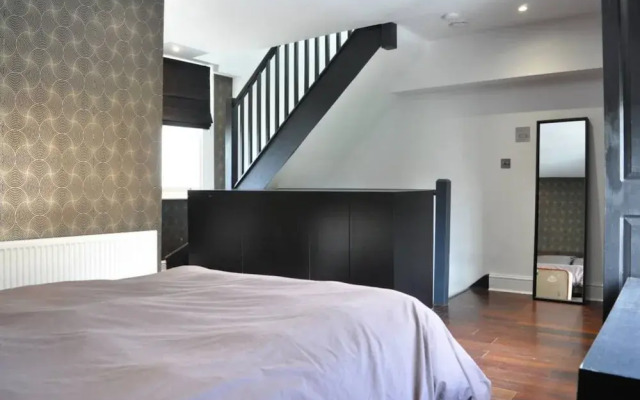 4 Storey House in Dalston