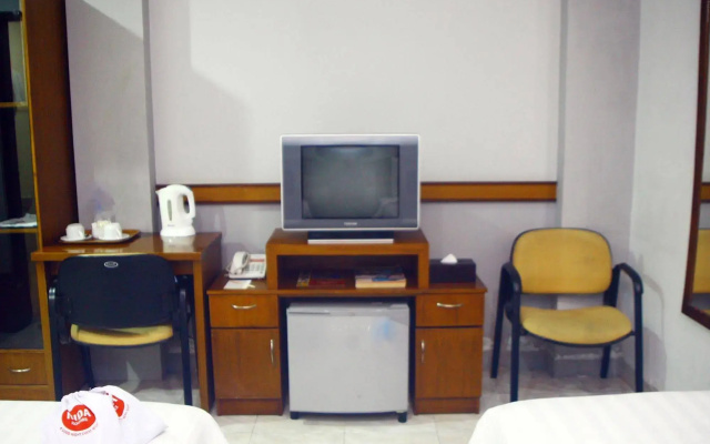 NIDA Rooms Colombo Komplek Karang Marang