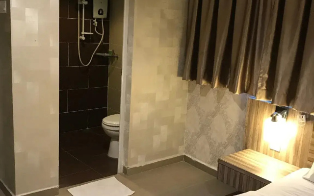 Victory Hotel