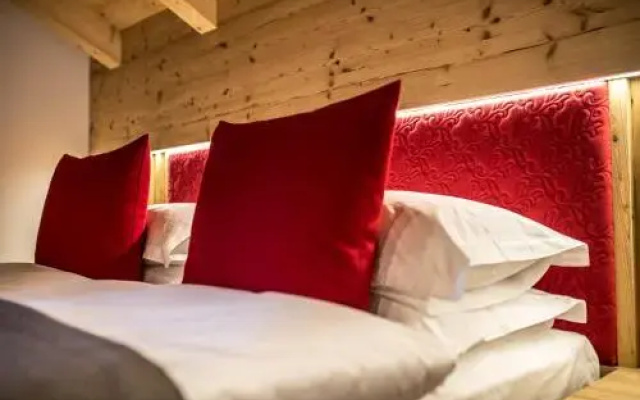 Mountain Chalet Pia