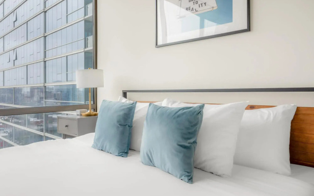 Chicago | Classy 2BD/2BA South Loop Apartment