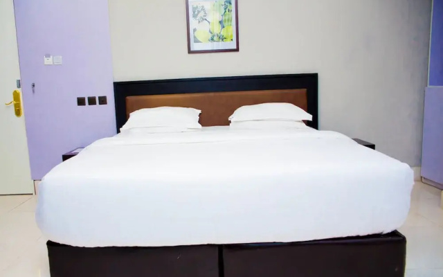 Starfire Hotel