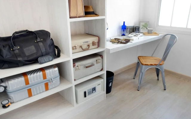 Hide and Seek Boutique Hometel