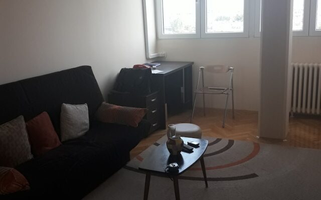 Apartment Loti 1