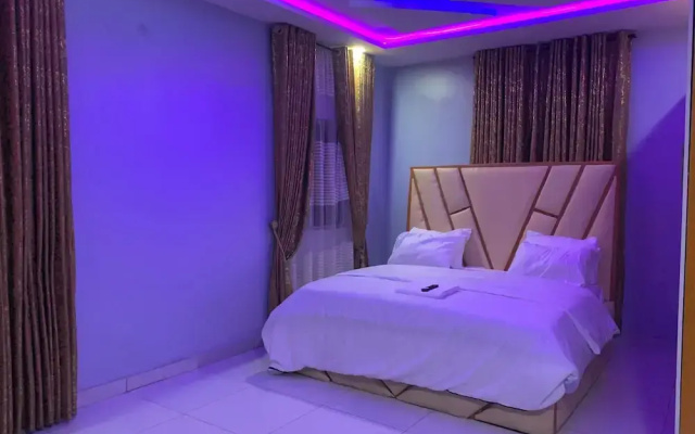 Umbrella Properties Hotel Moniya