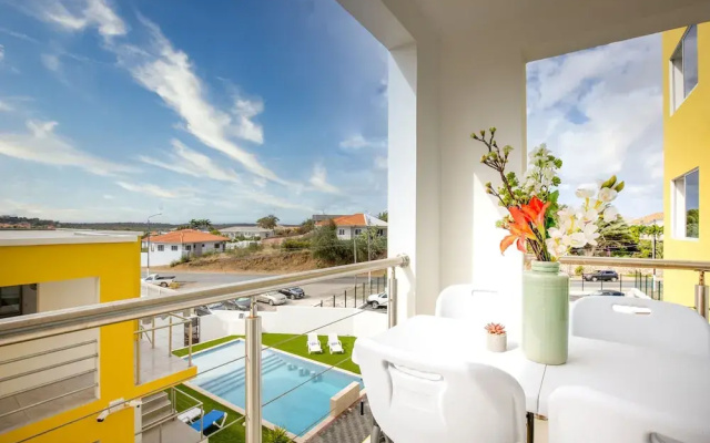Luxury 2BR Apartment With Pool - Great Location