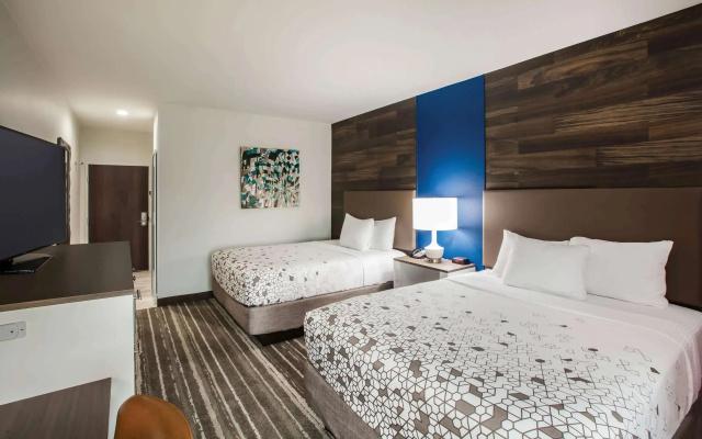La Quinta Inn & Suites by Wyndham Owasso