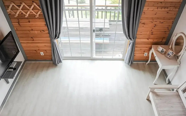 Gyeongju Magic Castle Pension (Pets Friendly)