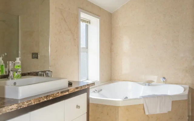 Luxury Lakefront Villas Queenstown