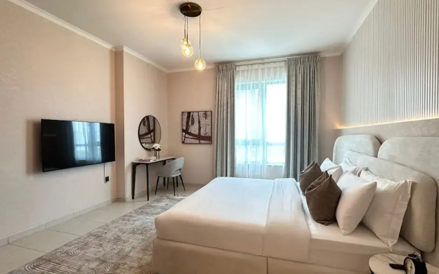 Durrani Homes – Minimal Luxe 3BR with Burj Khalifa and Fountain View (third room without partition)
