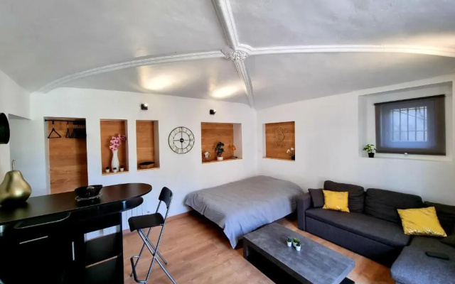 Superbe studio au c ur de l'Ardeche