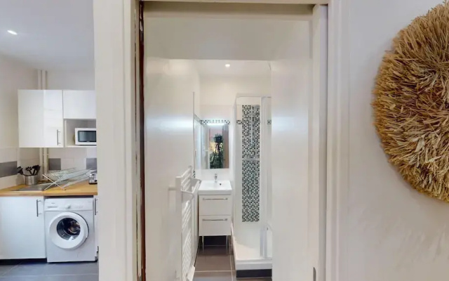 Beautiful 3bed House Garden & Parking