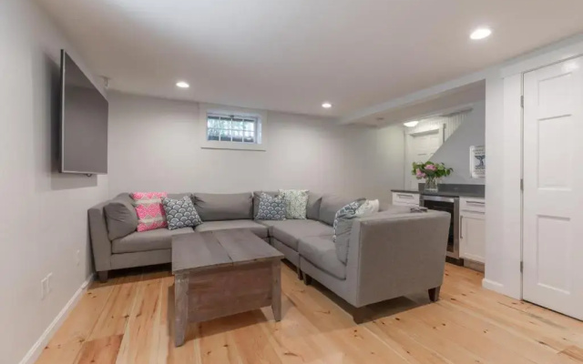 45A Pleasant St