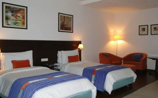 City Heart Sarovar Portico