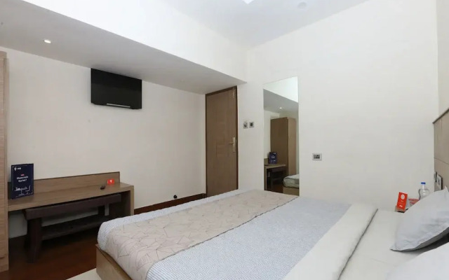 OYO 4943 Sandanams Villa