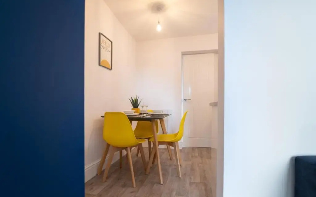 River View Home - 2 bed