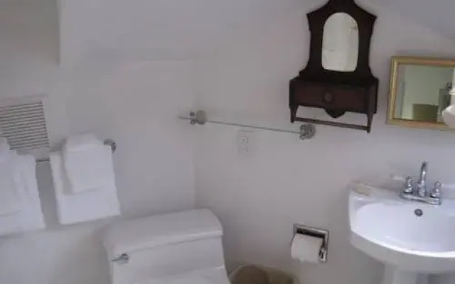 Bed & Breakfast on Broadway