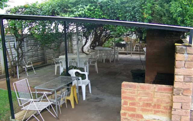 Strelitzia Guest House