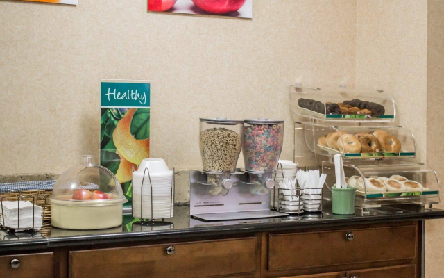 Quality Inn Brunswick Cleveland South