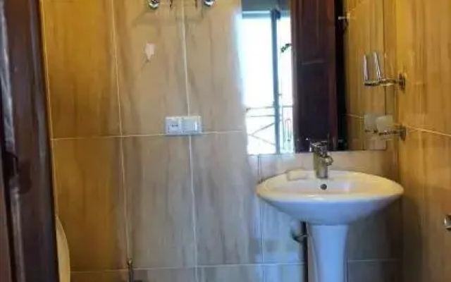 Hotel Mgzavrebi 5