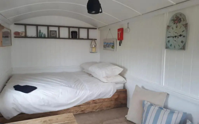 Meadowbeck - Shepherd Huts