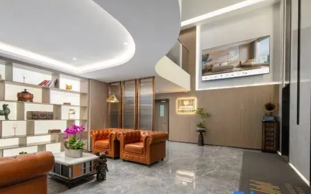 Wow Executive Hotel