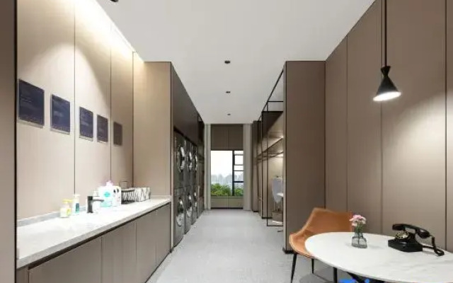 Atour Hotel Changsha South Station Guitang Subway Station