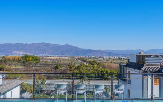 Gaoliang Holiday Inn (erhaimen, ancient city of Dali)
