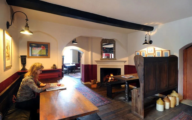 Bath Arms Crockerton