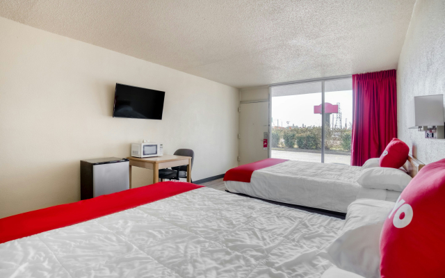 OYO Hotel Waco University Area/ I-35